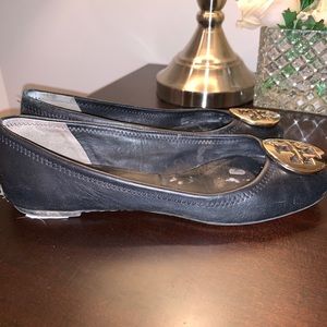 Tory Burch Shoes - GUC Tory Burch Black Flat Tory Burch Shoes - GUC Tory Burch Black Flat